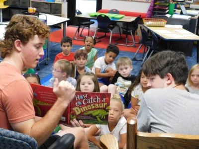 Bridgeport students build connections through reading